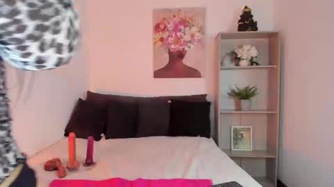 Snapshot of saramilf_69 chatting on February 2026 03:16:02 PM saramilf_69 online show from February 2026 03:16:02 PM