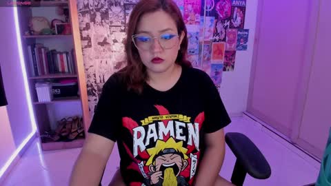 Snapshot of sararuales5 chatting on January 2025 01:03:01 PM Sara Ruales online show from January 2025 01:03:01 PM