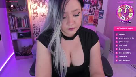 Snapshot of sararuales5 chatting on March 2025 01:42:01 PM Sara Ruales online show from March 2025 01:42:01 PM