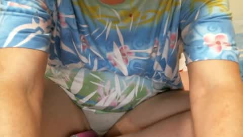 Snapshot of sarasexx33 chatting on June 2026 07:51:02 PM sarasexx33 online show from June 2026 07:51:02 PM