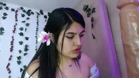 Snapshot of sarastonesx chatting on April 2026 05:36:02 AM sarastonesx online show from April 2026 05:36:02 AM