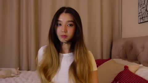 Shara online show from December 2024 12:01:02 PM