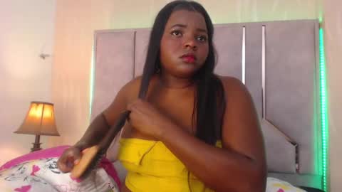 Snapshot of sarathomass chatting on May 2026 12:58:01 PM Sara online show from May 2026 12:58:01 PM