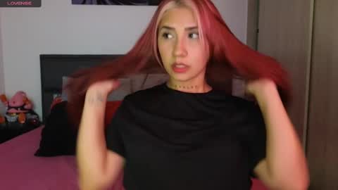 Snapshot of saratukkerr chatting on February 2025 05:15:02 AM saratukkerr online show from February 2025 05:15:02 AM