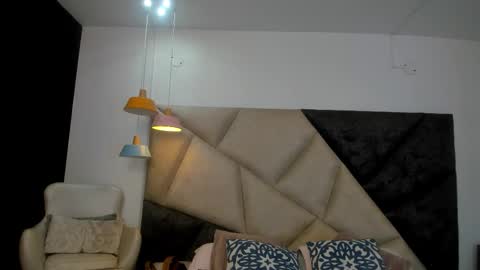      online show from October 2025 12:15:02 AM