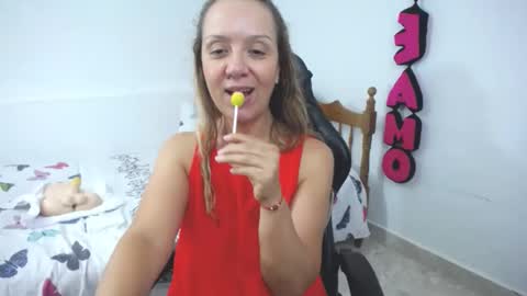 saray1221 online show from December 2024 10:04:01 PM