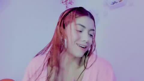 Saray  online show from November 2025 11:16:02 PM