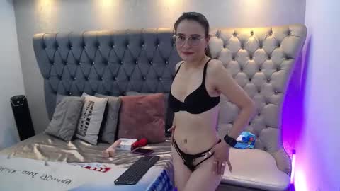 Snapshot of saray_secret chatting on October 2025 08:17:01 PM SARAY online show from October 2025 08:17:01 PM