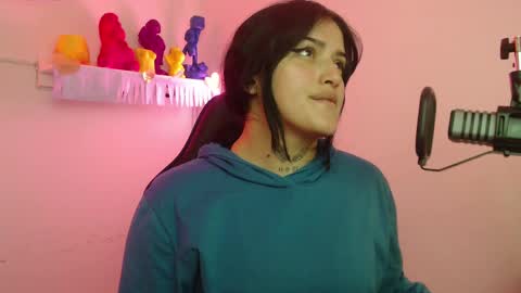 Snapshot of sari_belle chatting on October 2025 10:07:01 PM Sari online show from October 2025 10:07:01 PM