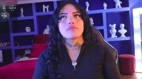 Snapshot of sari_belle chatting on October 2025 09:37:01 PM Sari online show from October 2025 09:37:01 PM