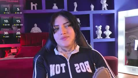 Snapshot of sari_belle chatting on October 2025 08:42:01 PM Sari online show from October 2025 08:42:01 PM