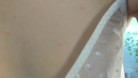 Your Selena 3 online show from September 2025 02:00:02 AM