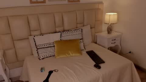 sarit_ online show from June 2026 08:08:01 PM