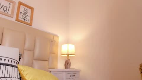 sarit_ online show from June 2026 08:13:01 PM