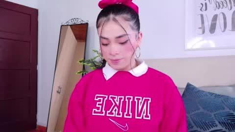 Snapshot of saritabratz chatting on December 2025 08:36:02 PM Sara online show from December 2025 08:36:02 PM