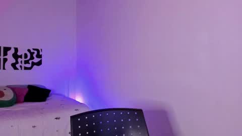 Sara online show from February 2025 08:13:02 PM