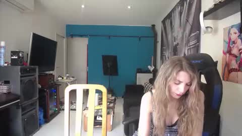 Giselle and Jay online show from October 2025 10:48:02 AM