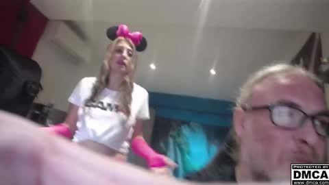 Giselle and Jay online show from November 2025 09:42:02 AM