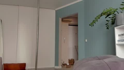 Sasha online show from March 2025 08:57:01 AM