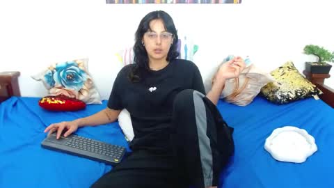 Snapshot of sasha_blondi chatting on October 2025 01:53:02 AM Sashita online show from October 2025 01:53:02 AM