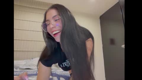 Snapshot of sasha_jonne chatting on December 2025 02:28:01 AM sasha_jonne online show from December 2025 02:28:01 AM