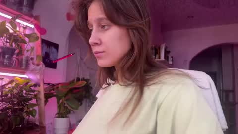 Alexandra Sasha in short online show from February 2025 06:21:01 AM