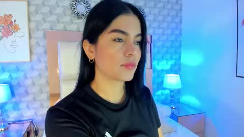 Camila  online show from December 2025 11:30:02 AM