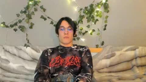 Snapshot of sasha_vesmus chatting on May 2026 10:36:01 AM Sasha Vesmus online show from May 2026 10:36:01 AM