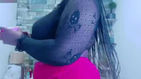 sashafoxy_ online show from April 2026 02:02:02 PM