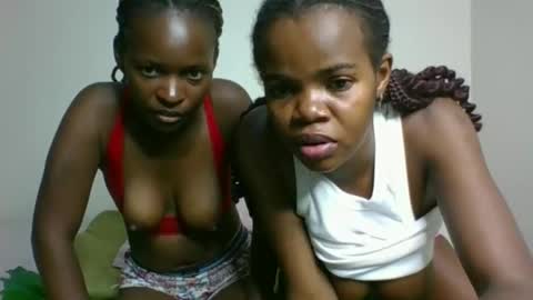 Snapshot of sassybrown25 chatting on December 2025 10:27:02 PM sassybrown25 online show from December 2025 10:27:02 PM