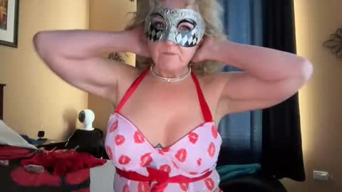 Snapshot of sassyhotwife00 chatting on March 2026 08:36:02 PM sassyhotwife00 online show from March 2026 08:36:02 PM