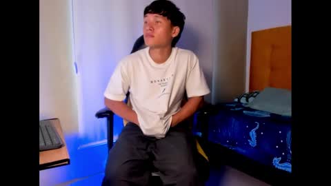 Evans Williams online show from February 2025 07:52:02 PM