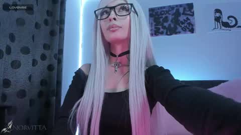    im expecting 300 thumbs up on my altar online show from November 2025 02:06:01 AM