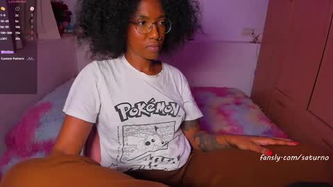 saturno_vibes online show from October 2025 08:58:02 AM