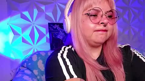 Gina George online show from April 2026 12:28:01 AM