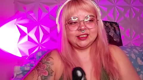 Gina George online show from April 2026 01:09:02 AM