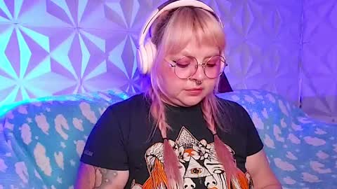 Gina George online show from April 2026 12:13:02 AM