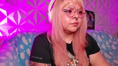 Gina George online show from April 2026 12:41:01 AM