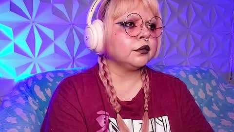 Snapshot of satyn_doll chatting on May 2026 11:31:01 PM Gina George online show from May 2026 11:31:01 PM