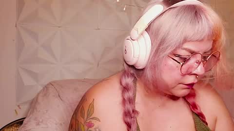 Gina George online show from August 2026 01:38:01 AM