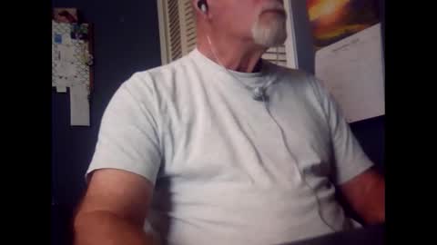 satyr64 online show from September 2025 02:27:02 PM