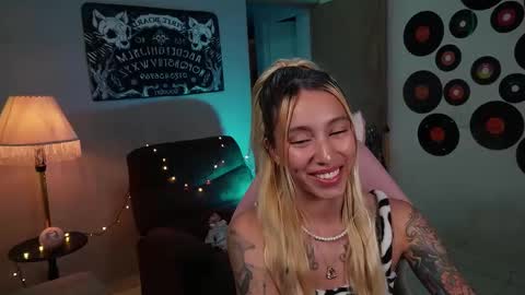 I AM JENN  online show from March 2025 03:01:01 AM