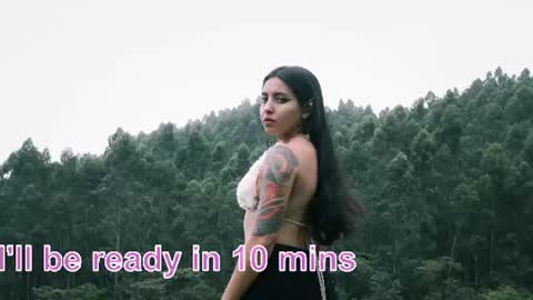 Snapshot of saucy_zaren chatting on June 2026 08:34:01 PM Zaren online show from June 2026 08:34:01 PM