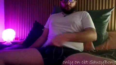 Snapshot of saucybonjo chatting on March 2026 03:44:01 AM Ben online show from March 2026 03:44:01 AM