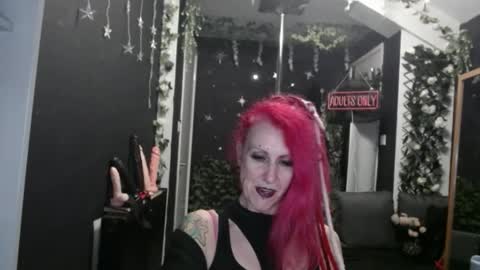 SaucySky online show from February 2026 08:51:01 PM