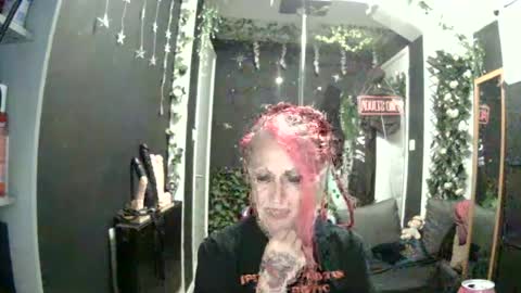 Snapshot of saucysky chatting on June 2026 12:30:01 AM SaucySky online show from June 2026 12:30:01 AM