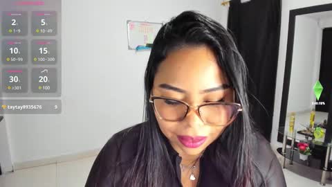 Snapshot of sava_lee chatting on February 2025 09:43:02 PM Sava lee online show from February 2025 09:43:02 PM