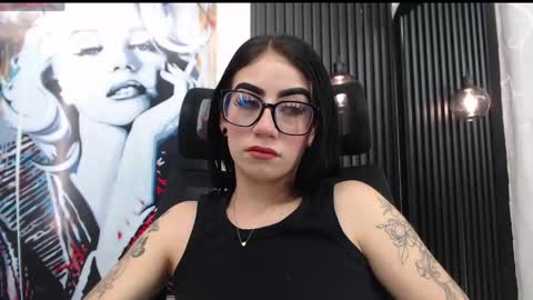Snapshot of savage_doll chatting on May 2026 09:45:02 PM ANGELICA online show from May 2026 09:45:02 PM