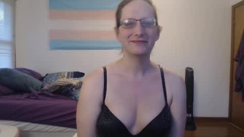 Snapshot of savanah_banana chatting on June 2026 10:18:02 AM Savanah online show from June 2026 10:18:02 AM