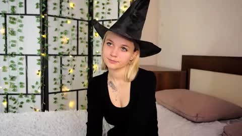 savannahshor online show from October 2025 07:25:02 PM